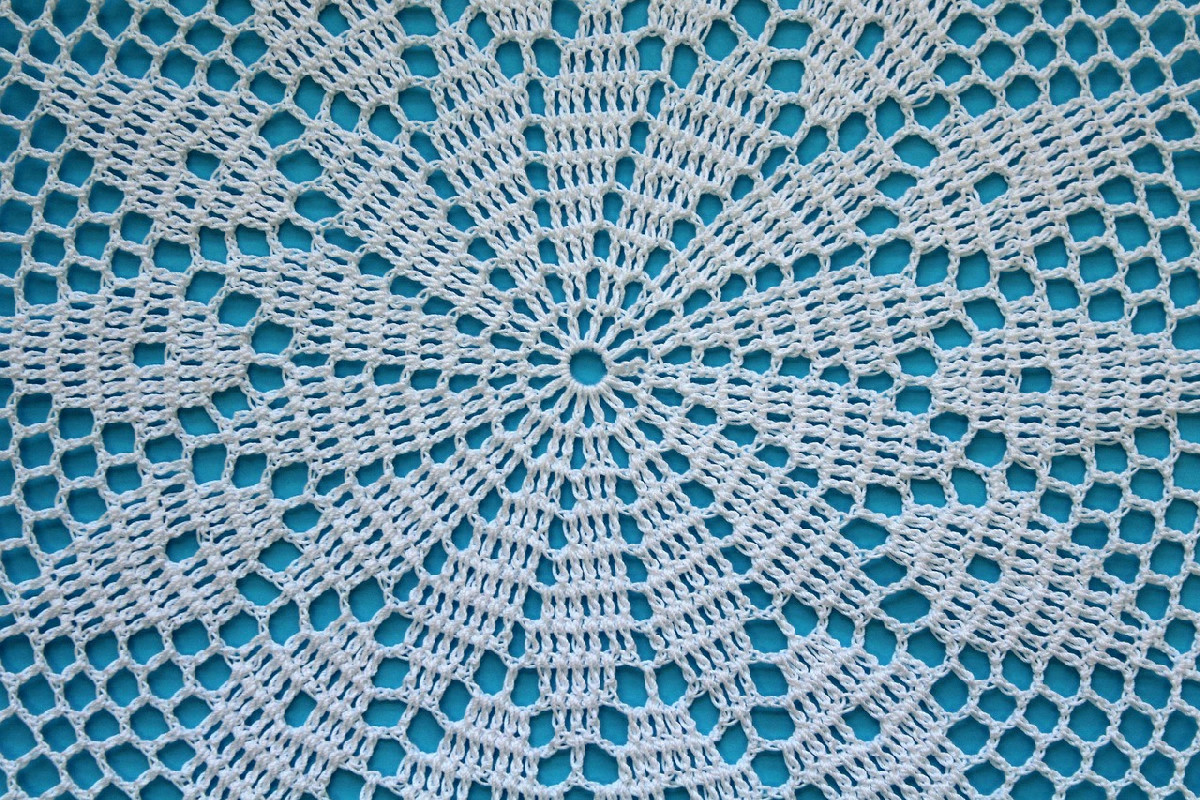 I centrini antichi di famiglia raggiungono quotazioni sorprendenti nel mercato attuale