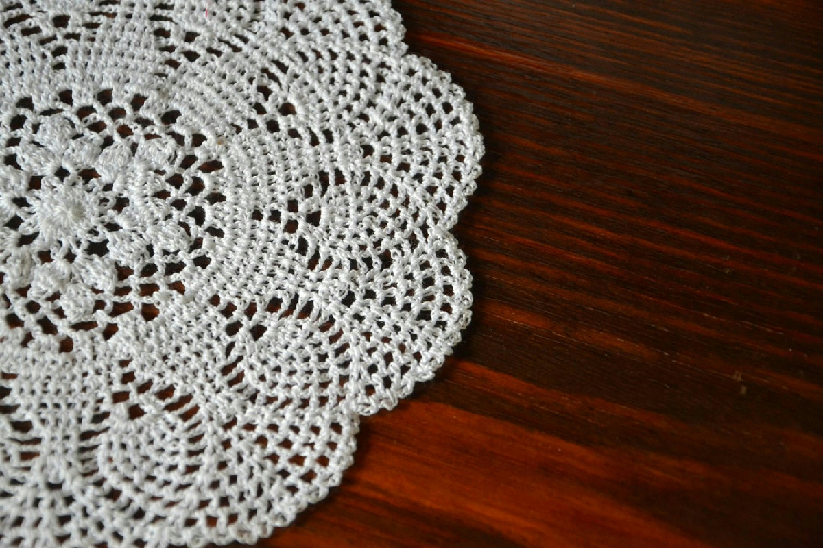 I centrini antichi di famiglia raggiungono quotazioni sorprendenti nel mercato attuale