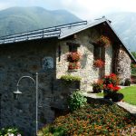 Due case in pietra di 37 e 66 mq con travi a vista per un fascino rustico autentico