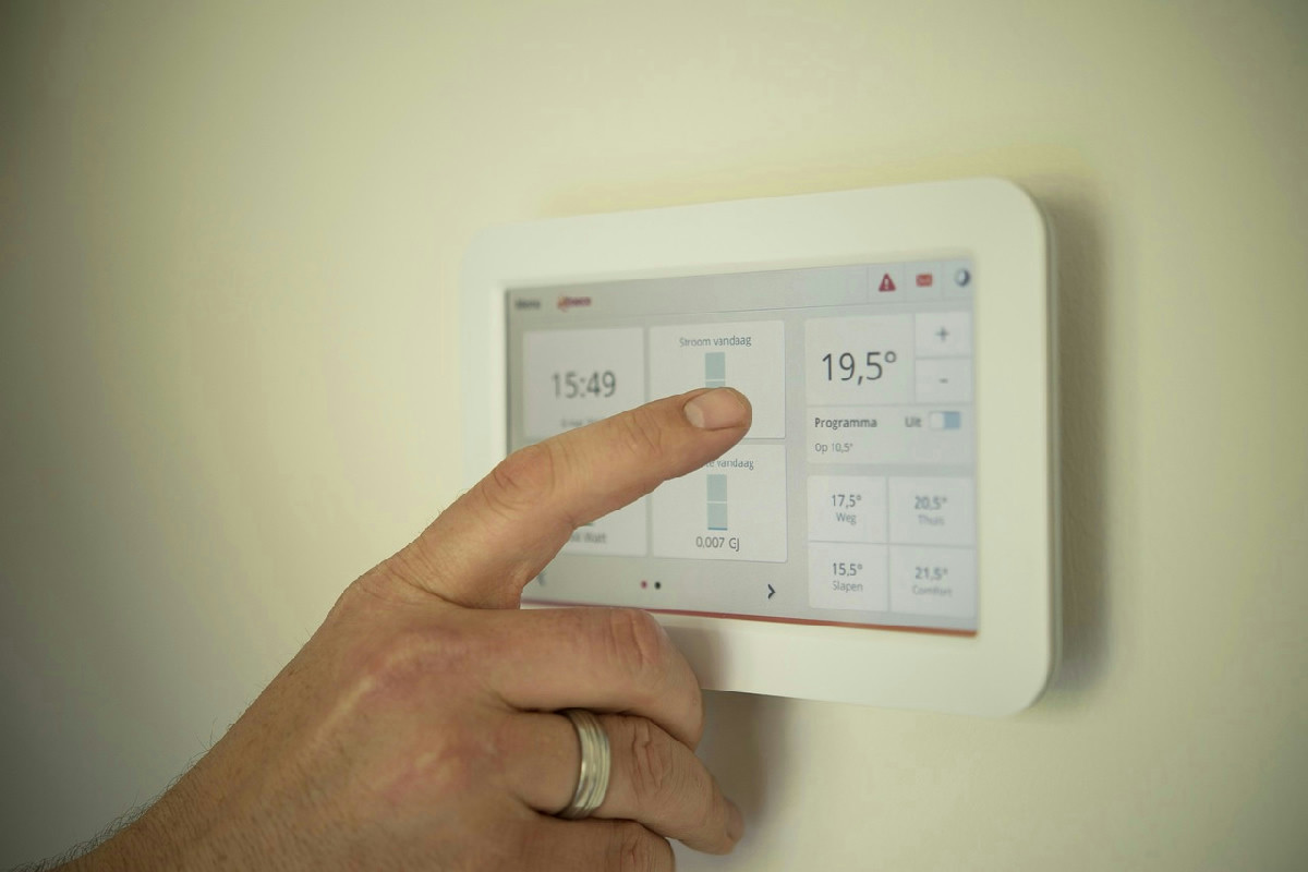 Ispezioni domestiche essenziali a dicembre per prevenire muffa e umidità in casa